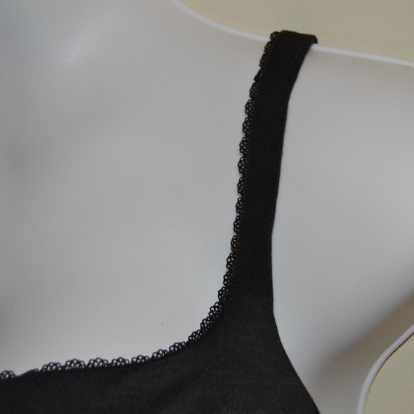 Victoria' Secret Body by VS 38D full coverage black lined demi bra EUC - Picture 3 of 10